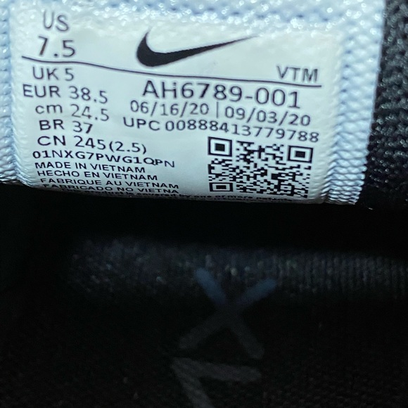 Nike Air Max 270 Women's Shoes - Picture 8 of 8